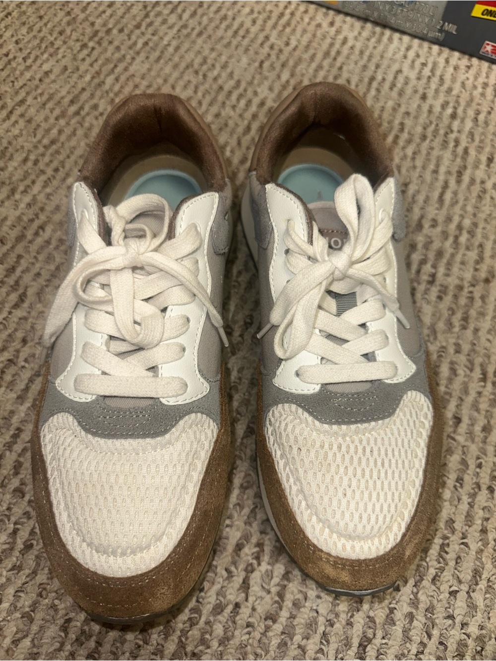 Neutral Tone Mesh & Suede Sneakers
